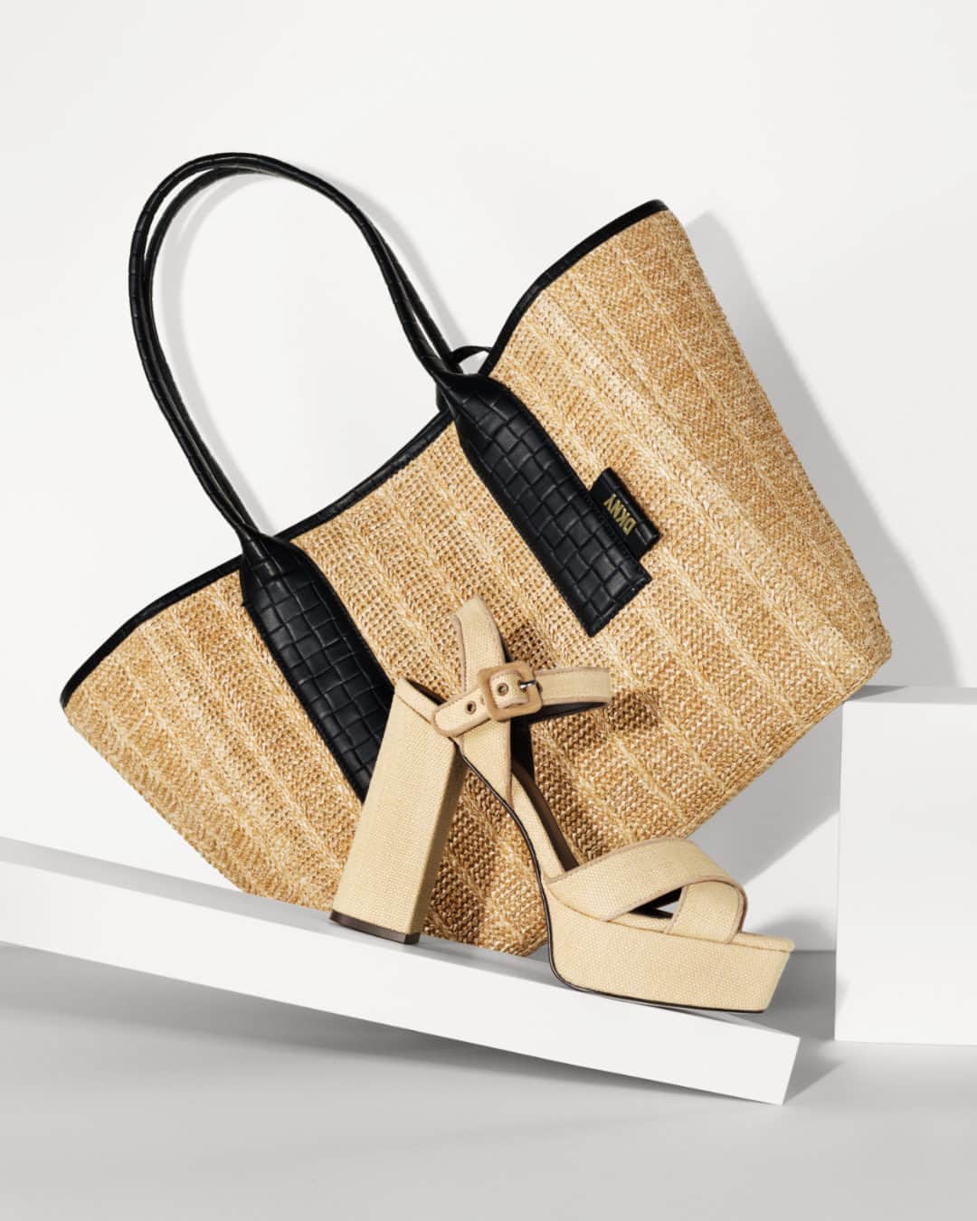DKNYのインスタグラム：「It's in the bag.   Shop the Grayson Tote and Margot Platform Heel at DKNY.com  I#FEELDKNY」