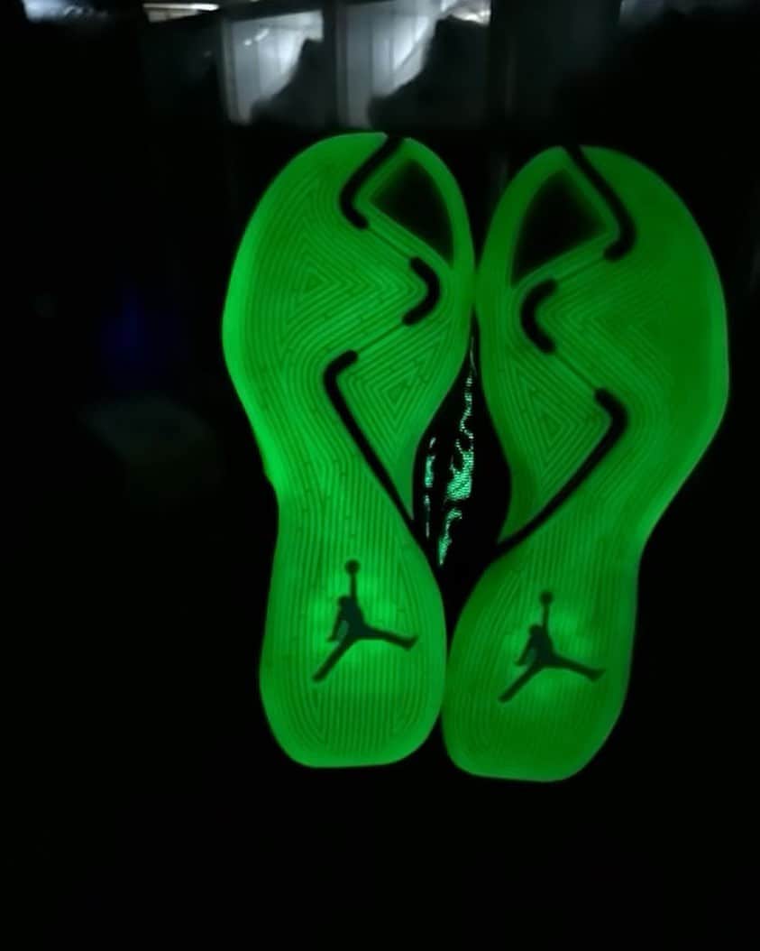 Nice Kicksさんのインスタグラム写真 - (Nice KicksInstagram)「New Jordan Luka 2 glowing up this summer 🔋 Thoughts? 👀  📸: @carterwangchina」5月2日 5時35分 - nicekicks