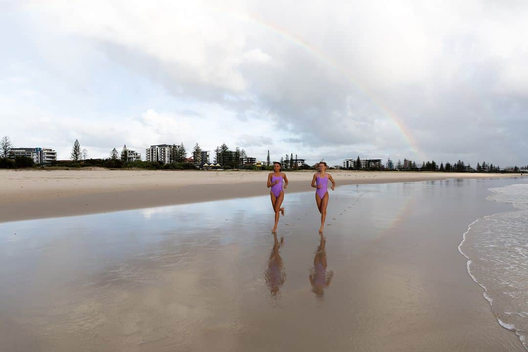 JOLYN Swimwearさんのインスタグラム写真 - (JOLYN SwimwearInstagram)「Newest addition to the JOLYN rainbow, PURPLE FIZZ 💜🌈 // #jolynaustralia @laurenkerwick @tara_sos   📸 @calinjjones」5月2日 17時27分 - jolynaustralia