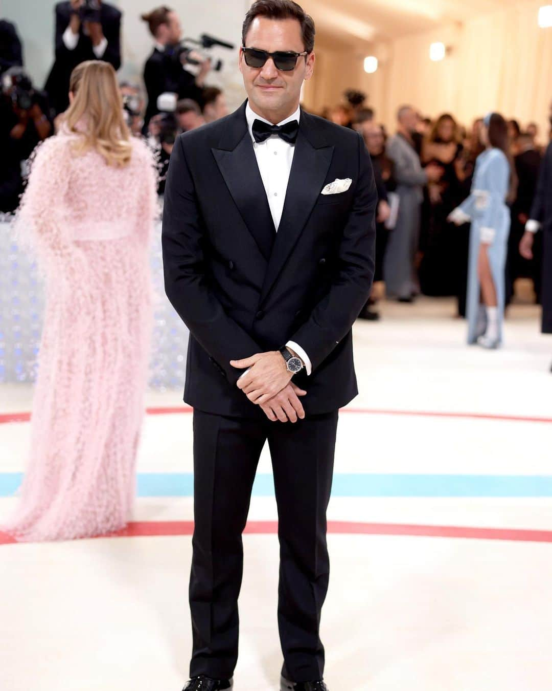 ロジャー・フェデラーさんのインスタグラム写真 - (ロジャー・フェデラーInstagram)「Happy Met Gala 2023🥂✍🏼」5月2日 16時50分 - rogerfederer