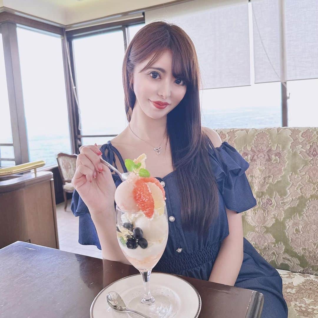 桃瀬えりなのグルメインスタ