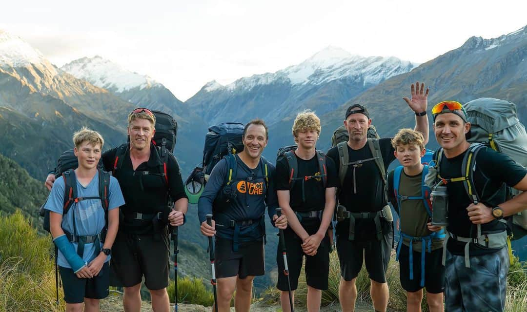 マックパックさんのインスタグラム写真 - (マックパックInstagram)「15th birthday adventure with @tarncurrie and his best mates and their dads. We started the adventures when Tarn was 10 and we are 5 years in. Every year gets tougher than the last. We chose Cascade Saddle this year. A solid 57kms, 2 nights, 15hrs moving time and 2600m alt gain. Coach @benreszel thought I was on a holiday and Monday morning was a slap in the face. Good blog on this epic trip to come. Photos by Tarns mate Luka Cowan 📸 #nzadventures #dadsandsons #cascadesaddle #familyadventure #weatheranything @garminau @macpac @luka.cowan」5月2日 17時04分 - macpac