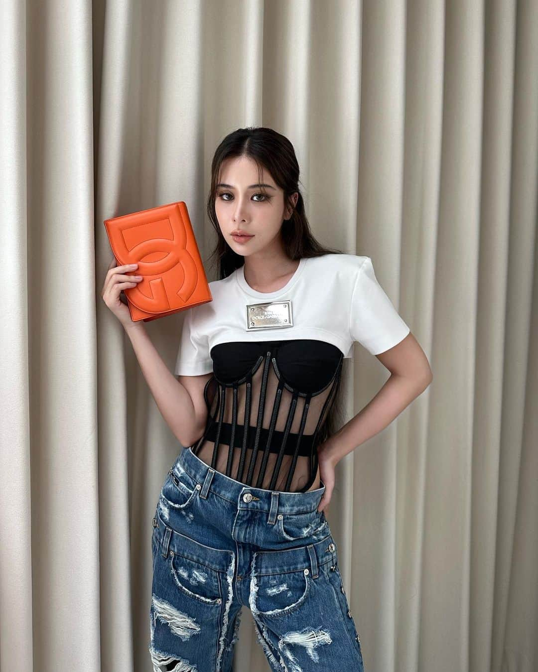 Supassaraさんのインスタグラム写真 - (SupassaraInstagram)「🧡☄️  @dolcegabbana #DolceGabbana #DGLogoBag #DGFamily」5月2日 17時06分 - supassra_sp