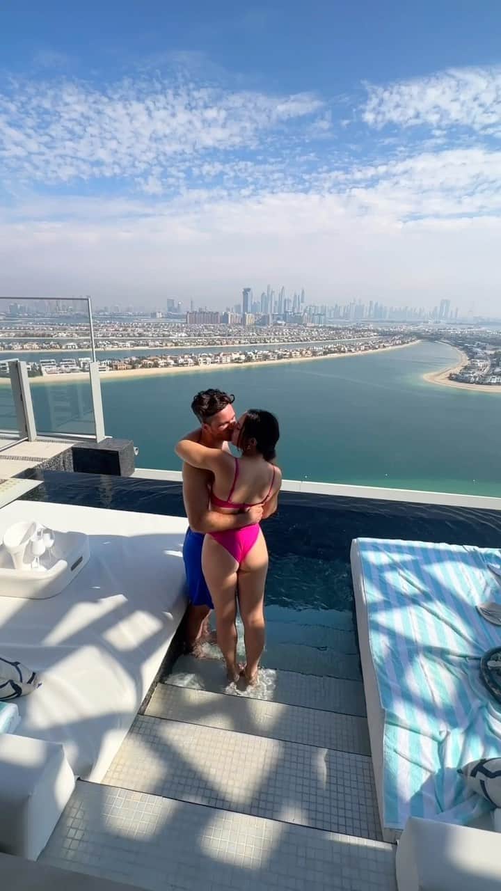 Katy Esquivelのインスタグラム：「Going to Dubai, be back never 🌴 @atlantistheroyal @atlantisthepalm」