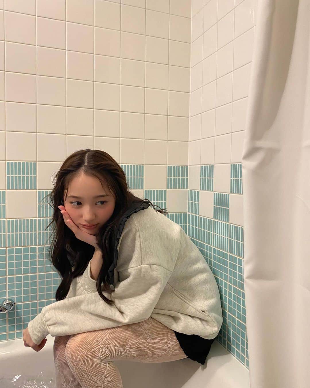 加藤栞さんのインスタグラム写真 - (加藤栞Instagram)「🚿」5月2日 9時15分 - shioriii810