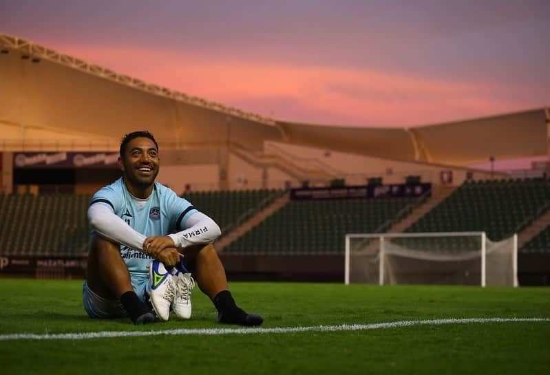 マルコ・ファビアンのインスタグラム：「Con mucho cariño quiero dar las gracias a Mazatlán, a la afición que desde el día uno me hicieron sentir como en casa, gracias por sus atenciones y muestras de afecto, este tiempo aquí me ayudó a recordar lo bonito que es México con toda su magia, pero en especial la gente de esta ciudad! Tienen todos ustedes un orgullo, el gran orgullo de ser de Mazatlán💜Gracias a todos los llevo en el corazón! 👊🏼」