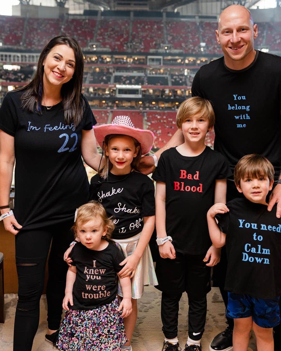 ブラッド・グザンのインスタグラム：「Just a few Swifties catching a concert and what a show it was!  #girldad #latenight homemade shirts for the win!  #taylorswift」