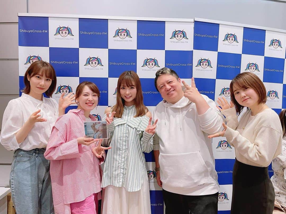 渕上舞のインスタグラム：「出演させて頂きました🎙  #東京トーカー #渋谷クロスFM #渕上舞」