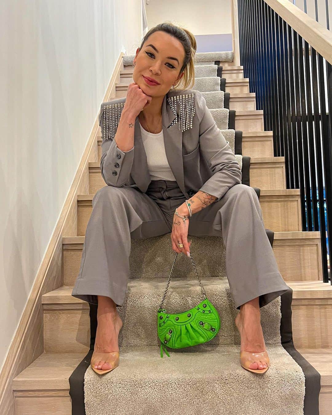 アンネ・コウチーニョのインスタグラム：「“Seja amor, seja luz, seja você” ✌🏼」