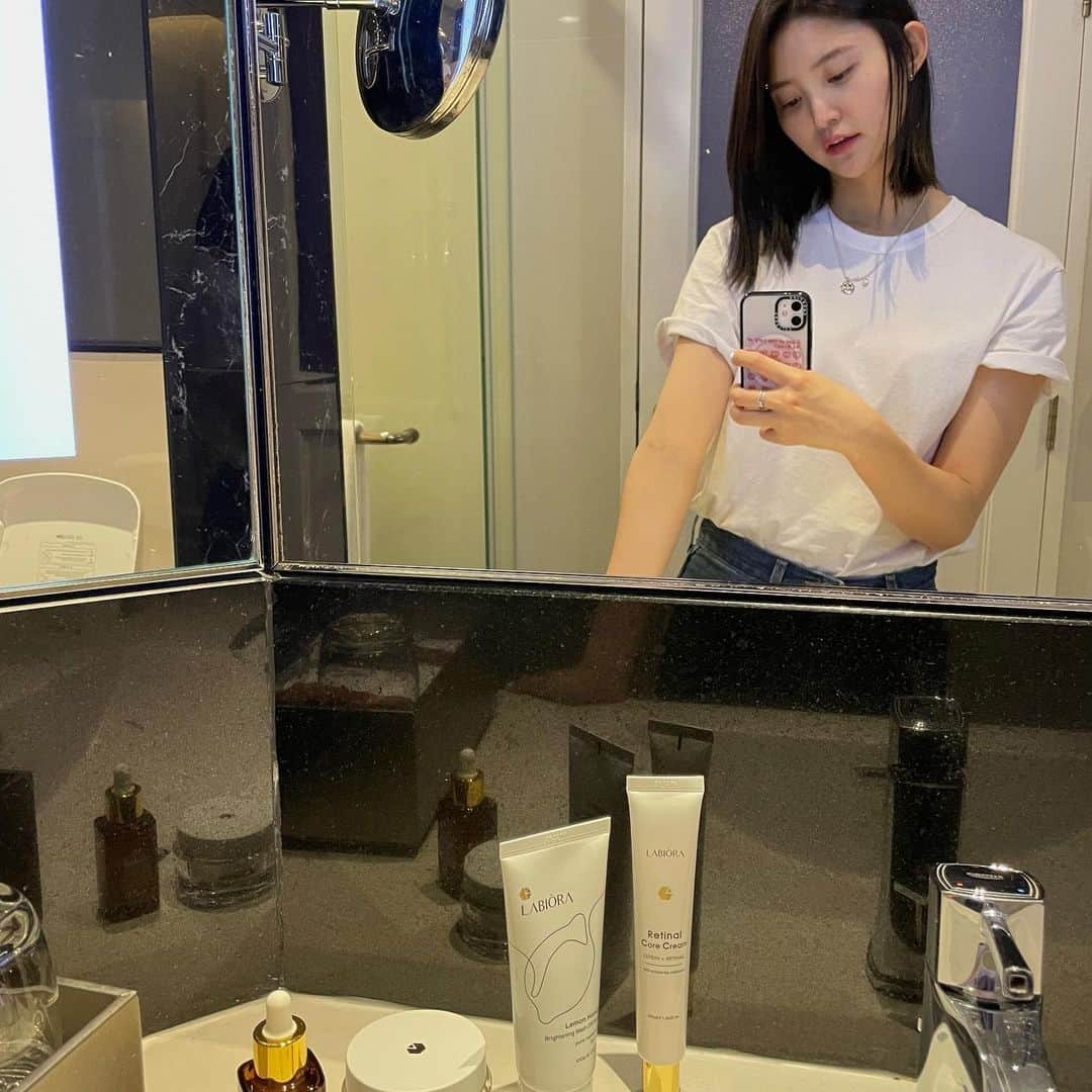 ジョンファのインスタグラム：「🤍💐🧚🏻@labiora_korea」