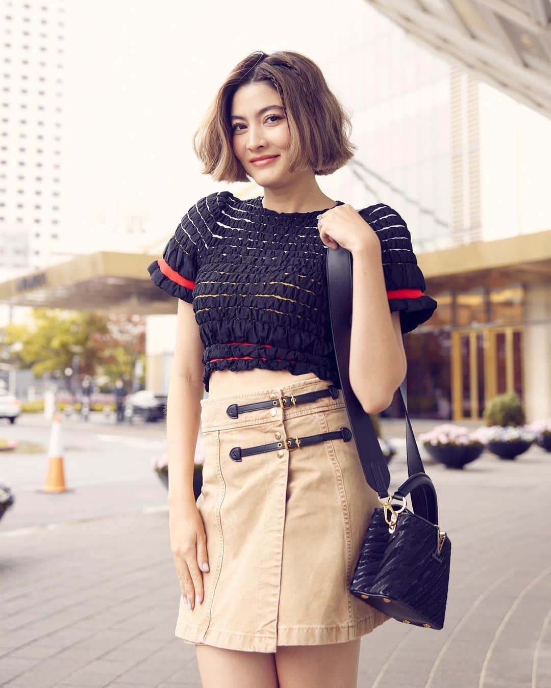 マギー・ラースリー・バーレンシエガーのインスタグラム：「morning from seoul 🌥️」