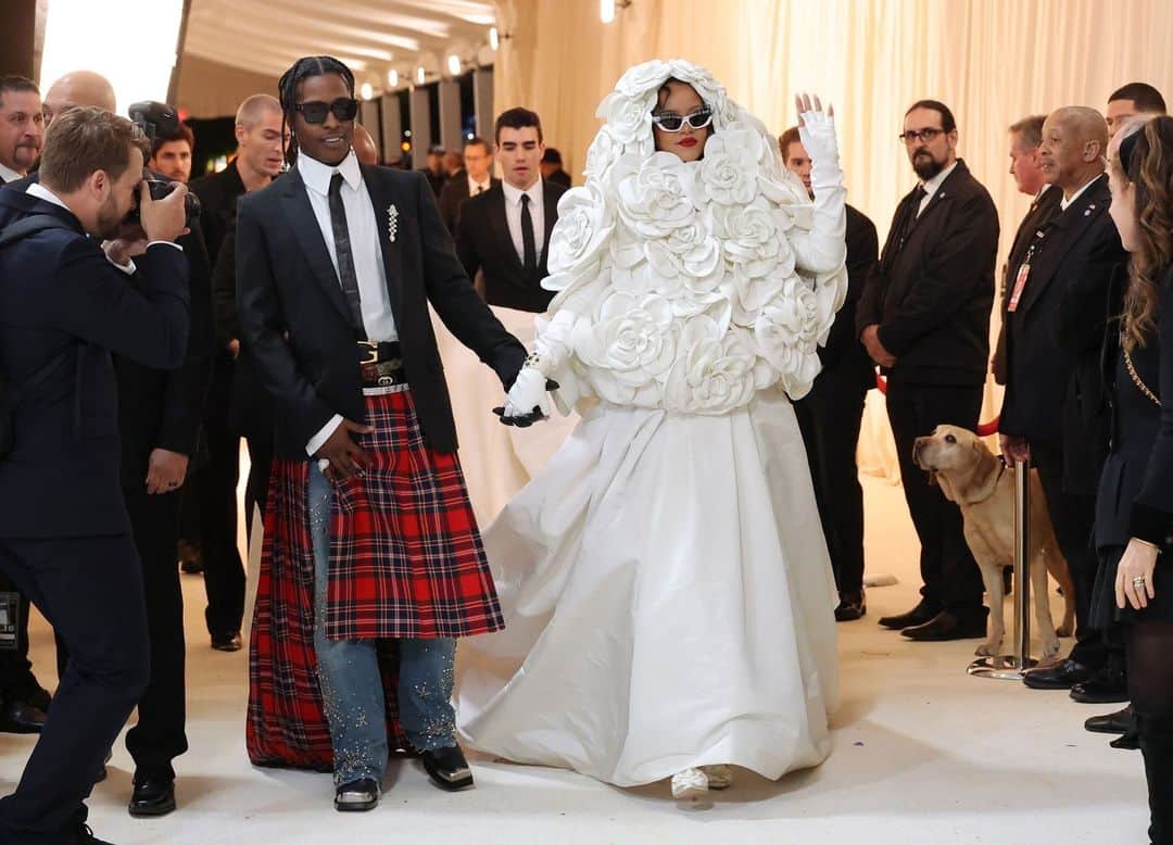 TIME Magazineのインスタグラム：「It's called being fashionably late.  All of tonight's best #MetGala looks are at the link in bio.  Photograph by Mike Coppola—@gettyimages」