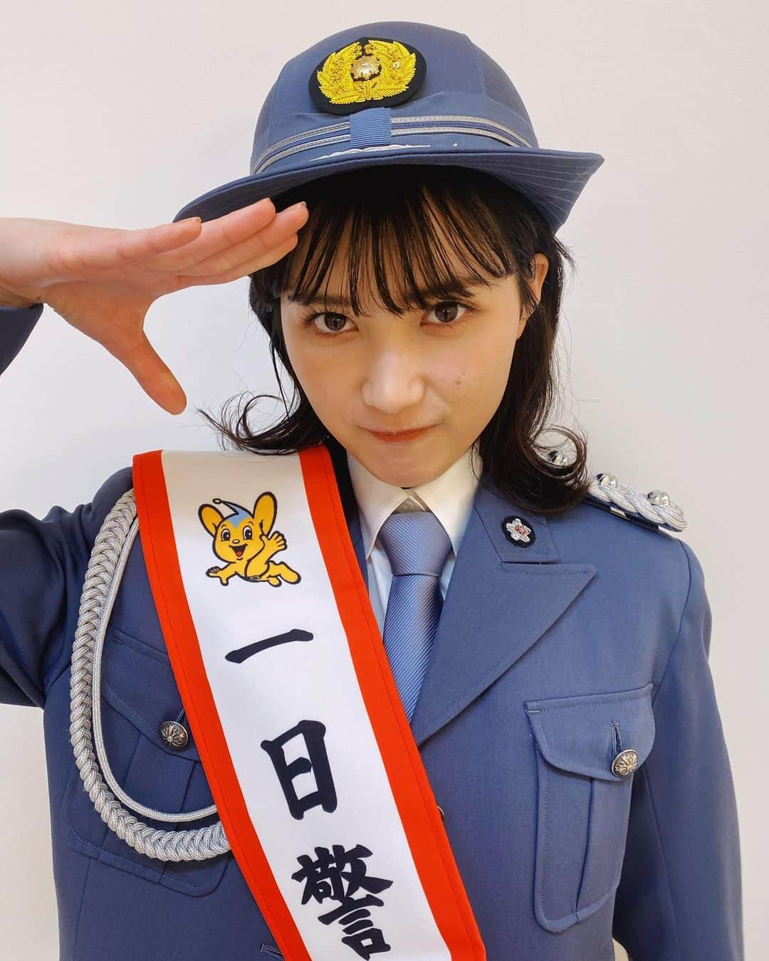 井頭愛海さんのインスタグラム写真 - (井頭愛海Instagram)「.  玉川警察署の一日警察署長を務めさせて頂きました〜👮🏻  皆さま、交通安全には気をつけて！！ 素敵な休日をお過ごしくださいねっ🫡  警察の制服を着れて嬉しかったです〜🫶🫶」5月2日 17時31分 - manamiigashira_official