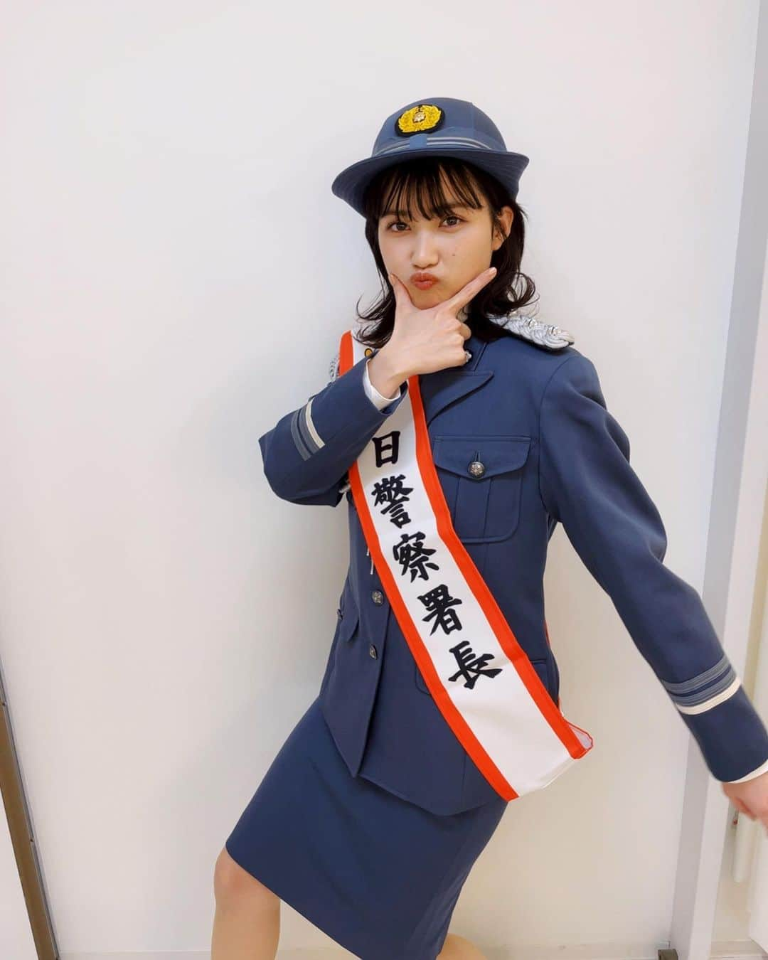 井頭愛海さんのインスタグラム写真 - (井頭愛海Instagram)「.  玉川警察署の一日警察署長を務めさせて頂きました〜👮🏻  皆さま、交通安全には気をつけて！！ 素敵な休日をお過ごしくださいねっ🫡  警察の制服を着れて嬉しかったです〜🫶🫶」5月2日 17時31分 - manamiigashira_official