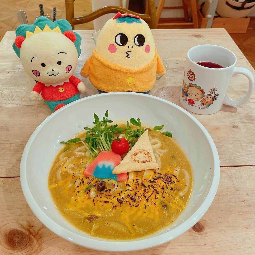 花咲来夢のインスタグラム：「コジコジカフェ(๑•́‧̫•̀๑) 推しの、おかめちゃんの新メニューたべたいから2回目行ってきた❣️ おかめちゃんは、自立した女性って感じでクールな所が好き🎶 コジコジキャラみんな好きだけどね🌞🌝」