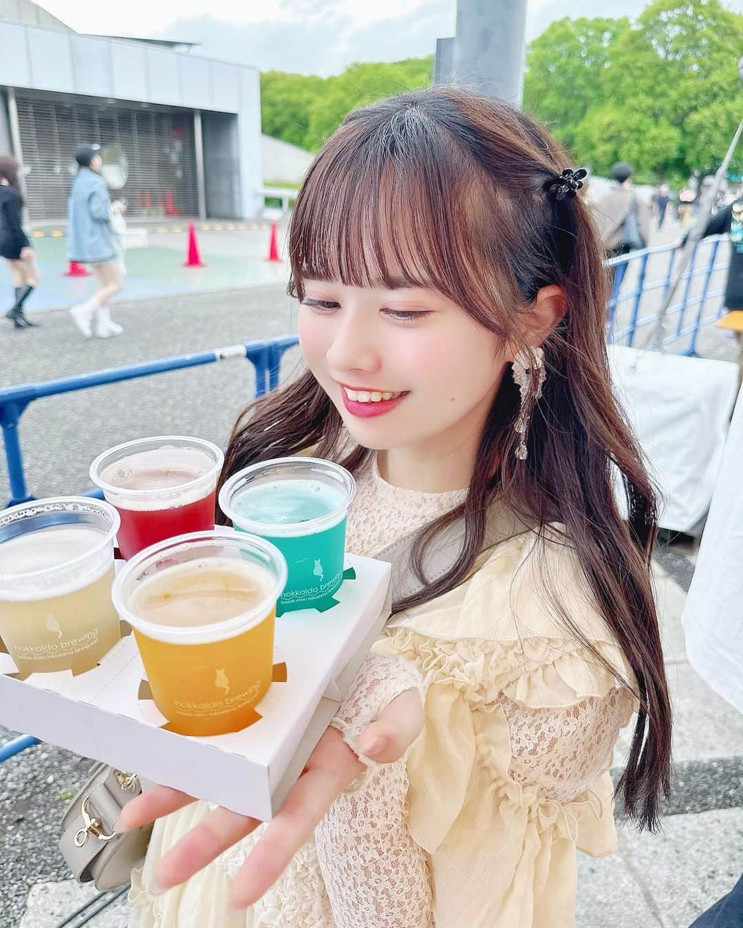 近藤沙瑛子さんのインスタグラム写真 - (近藤沙瑛子Instagram)「おはよう〜 こないだ #餃子フェス 行ってきた時の🥟 フルーツビールも可愛くて美味しかった˙ᵕ˙ 🍓  また何食べたかも載せる☺️  #餃子フェス2023 #駒沢公園 #餃子 #餃子部 #フルーツビール」5月2日 12時24分 - saekondo_inu