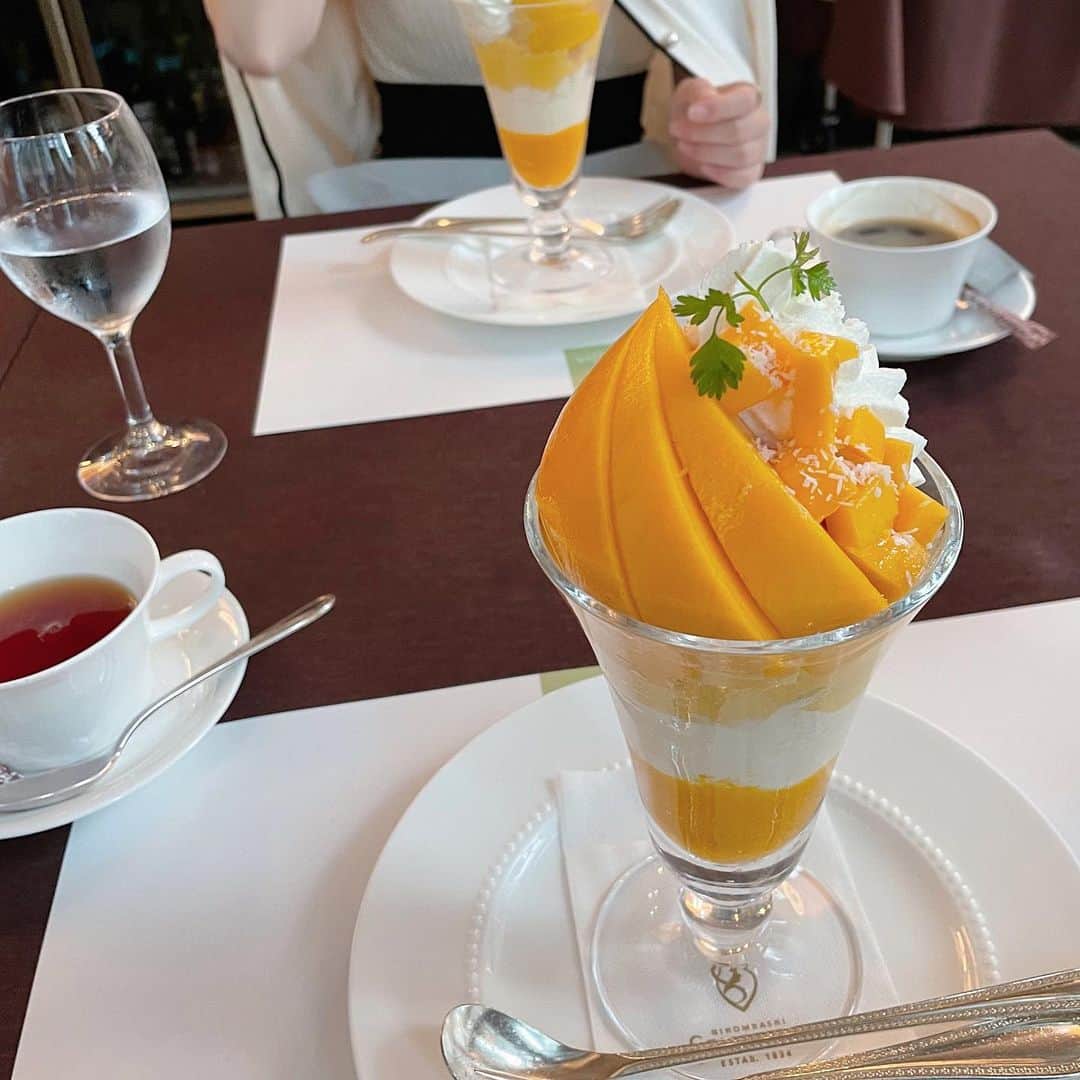 KATOCHIAYAのインスタグラム：「😋🥭🥭」