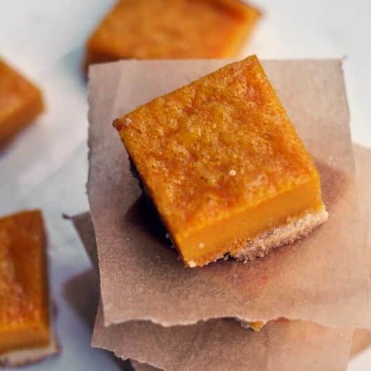 Archana's Kitchenのインスタグラム：「#KidsSummerRecipes   Try this Mango & Lemon Bar Recipe for your kids - we all know how much they love having different snacks every day, especially during holidays :)  They bars have a buttery crust with a top layer of sweet and tangy mango and lemon filling.   Ingredients For the crust/base 1 1/2 cups All Purpose Flour 1/4 teaspoon Salt 1/4 cup Icing Sugar 1/2 cup Butter, at room temperature For the filling 1 cup Sugar 2 tablespoons All Purpose Flour 4 Whole Eggs 1 1/2 cups Mango Pulp 1/3 cup Lemon juice 1 tablespoon Lemon zest 1 teaspoon Vanilla Extract  👉Heat the butter in a heavy-bottomed pan, on medium heat, while constantly swirling it, until it turns a deep golden/brown color. 👉Cool the butter and chill it for 30 minutes in the freezer until it solidified again. Cut the butter into 8-10 squares. 👉Preheat your oven at 180 degrees C, while you prepare the rest of the ingredients. 👉In a mixing bowl, measure out the flour. Add the sugar and salt to it and mix. Place the cubed, cold butter into the flour mixture and rub it into the flour using your fingers till it resembles bread crumbs. 👉Once the butter is incorporated into the flour mixture, transfer the mixture into a greased pan layered with parchment paper. Press the flour mixture firmly into the pan, into an even layer, using your fingers. 👉Next, place the tray in the oven and bake the crust/base for about 15 minutes at 180 C, until the edges set and the crust looks slightly browned. 👉While the crust is baking, prepare the filling. To do this, first whisk the sugar and flour together. Then beat in the eggs one by one, followed by the mango puree and lemon juice. Mix everything well until just incorporated. 👉When the crust is baked, take it out of the oven and pour the mango and lemon filling over the hot baked base. 👉Reduce the temperature to 160 C and return the pan to oven. This time around, bake it for 22-24 minutes until the filling is set. 👉Take the lemon bars out of the oven and set them aside to cool completely.」
