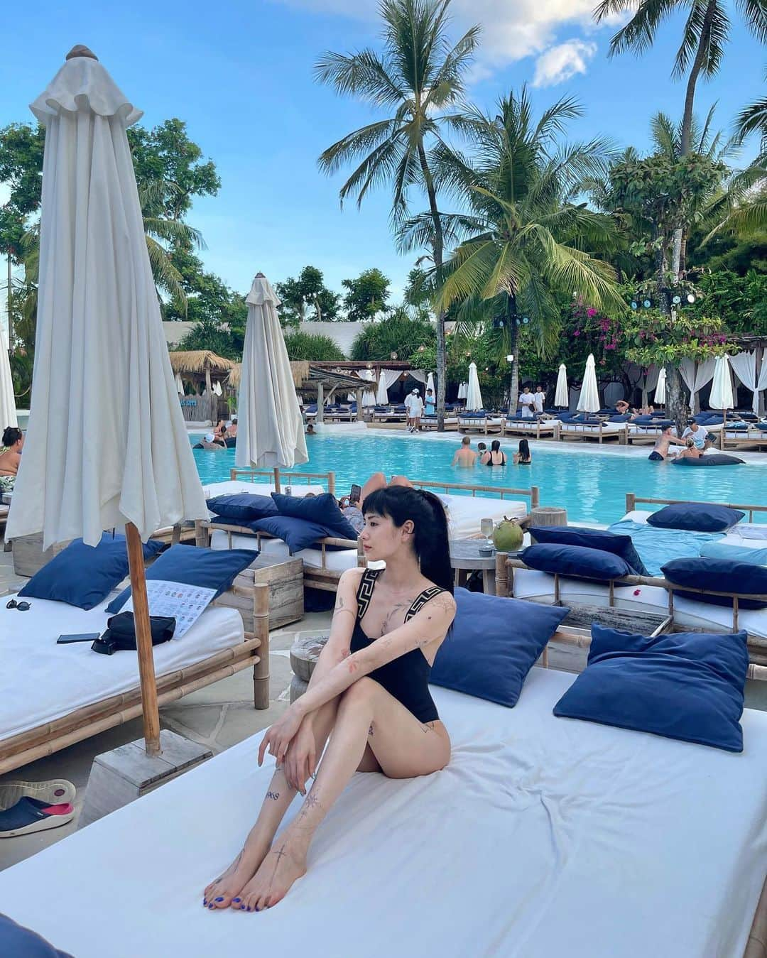 ナナ さんのインスタグラム写真 - (ナナ Instagram)「🫧🐬🦋💙  #Bali #Mrssippy #Beachclub  #Sunset #ferbean @live.in.bali」5月2日 15時22分 - jin_a_nana