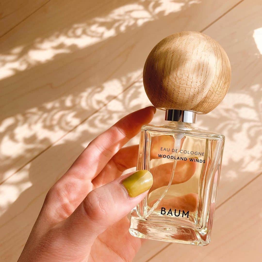 ホラン千秋さんのインスタグラム写真 - (ホラン千秋Instagram)「_ My favorite perfume🤍  BAUMの香りはどれも好き。」5月2日 19時15分 - chiakihoran_official