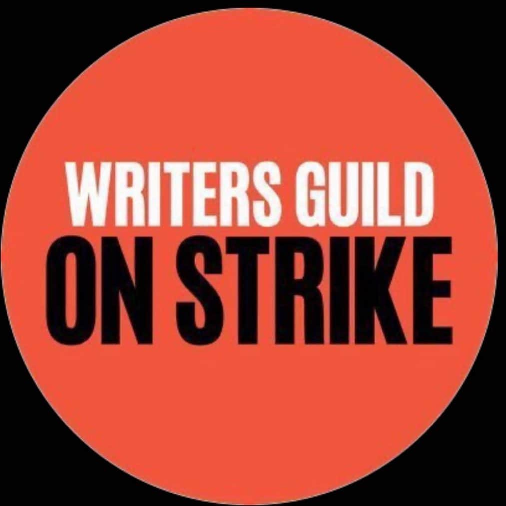 ジェニファー・コナーのインスタグラム：「See you on the picket lines. I will have so many snacks.」