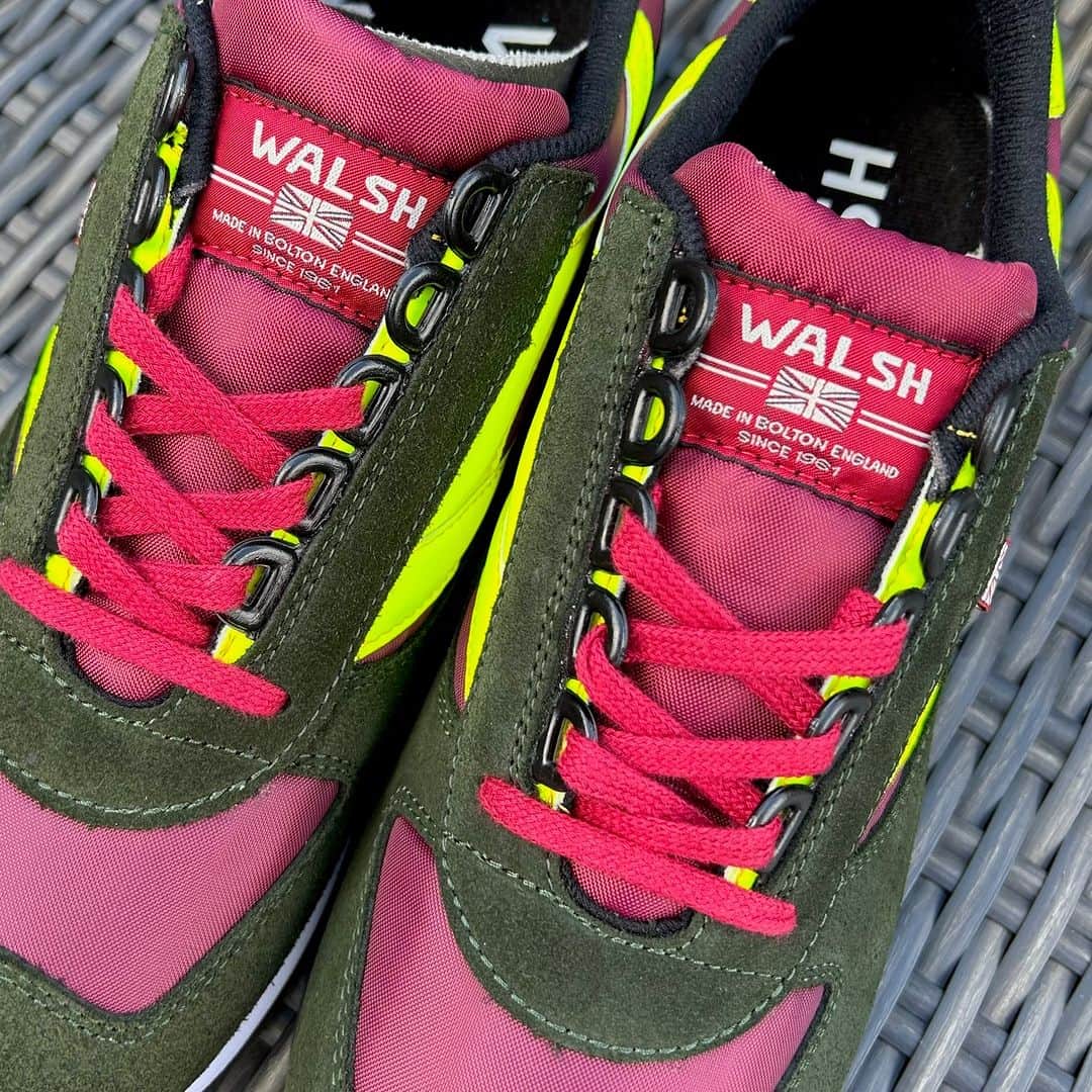 ウォルシュのインスタグラム：「The Walsh Latest: European Narrowboat.  normanwalshuk.com  #normanwalsh #britishmade #sneakers #trainers #ukmfg #madeinbritain #footwear」