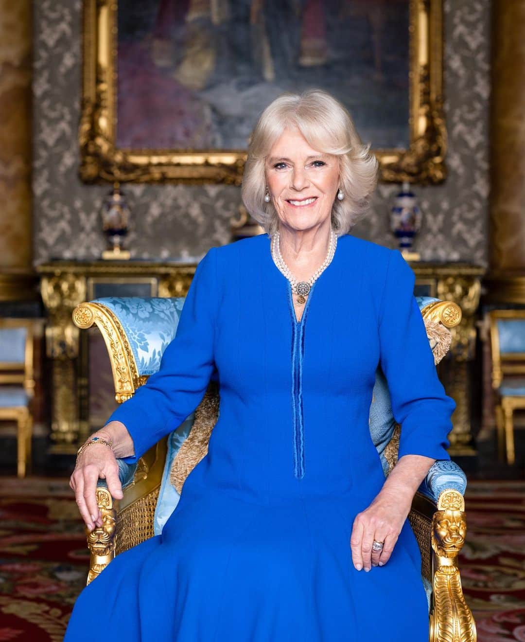ロイヤル・ファミリーのインスタグラム：「Camilla Rosemary Shand was born on 17 July 1947 to parents Major Bruce and Rosalind Shand at King’s College Hospital in London.  Since Their Majesties’ marriage in 2005, The Queen Consort has become Patron or President of over 100 charities and initiatives in total.  Head to royal.uk (link in bio) to read more of our 100 fun facts about The King, The Queen Consort and previous Coronations.」