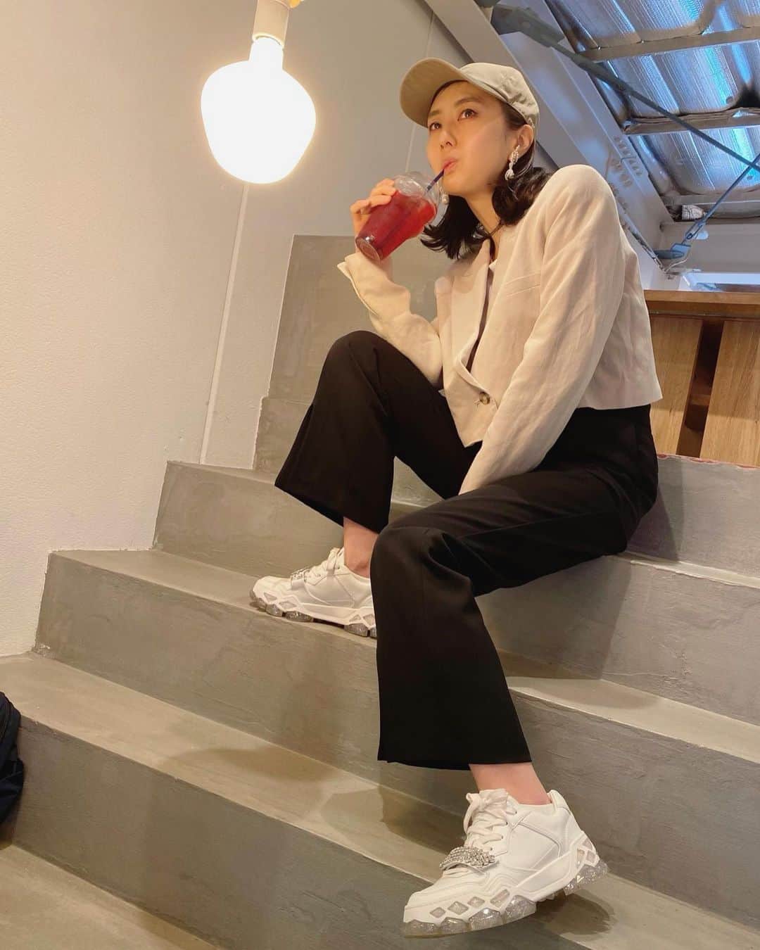 杉野希妃さんのインスタグラム写真 - (杉野希妃Instagram)「カムジャタン食べて復活し二軒目の韓国風カフェで調子に乗り突如ティーンぶるアラフォー😂🥤」5月2日 18時15分 - kikisugino