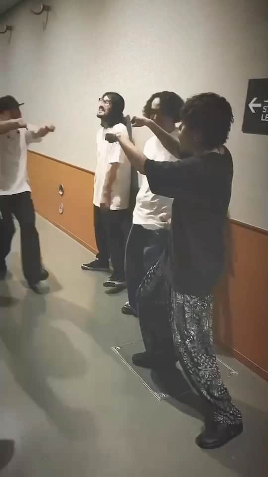 Tani Yuukiのインスタグラム：「羽田オフショット✌️ さぁ、次は札幌！いくぜ〜♨️❤️‍🔥  #TaniYuuki_多面態」