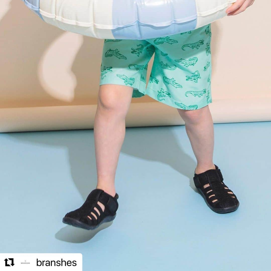 branshesさんのインスタグラム写真 - (branshesInstagram)「🌷4月の保存数ランキング   　・・・BEST5・・・  いつもbranshes公式Instagramを ご覧いただきありがとうございます 🌼  4月の保存数の多かった投稿をご紹介 ✨✨✨  ／ 保存いただいたみなさまありがとうございます ☺️ ＼  リールや夏コーデがランクイン☑︎ 5月もたくさんの投稿をお届けいたします 🎏 お楽しみに♡  #キッズコーデ #キッズファッション #子供服 #子供服通販 #子供のいる暮らし #子育てグラム #親バカ部 #家族写真 #子育て #子育てママ #こどもと暮らす #ママさんと繋がりたい #男の子コーデ #女の子コーデ #女の子ママ #男の子ママ #コーデ #夏 #プチレディ #水着 #ウォーターシューズ #夏コーデ #爽やか #ブランシェス #branshes  #保存数ランキング」5月2日 18時48分 - branshes