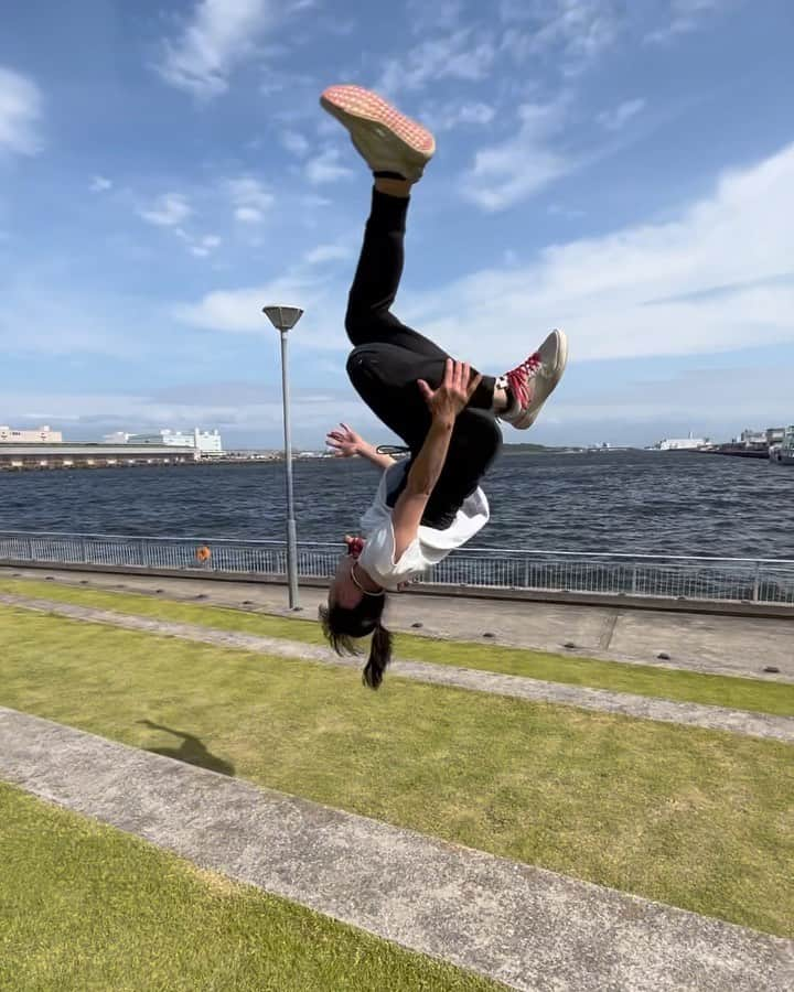 山本華歩のインスタグラム：「1, 2 or 3? #parkour #パルクール   🎥 @katsuki_pk37」