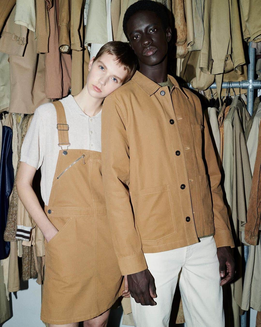 アーペーセーのインスタグラム：「A foundation wardrobe of everyday essentials.  @benteoort_ and @mamode_t wear our S/S23 collection latest arrivals.  Styled and directed by @charlottecolletcollet and photographed by @ciuftagram in the A.P.C. Archives located in Rue Royale in Paris.  #APCParis」