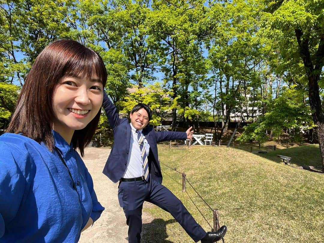 OABアナウンサーさんのインスタグラム写真 - (OABアナウンサーInstagram)「☀️☀️  良い天気でした。 みなさま、 よいゴールデンウイークを！  下野  #姉弟ショット  #江藤アナ #実の弟と同い年  #じもっとoita  #大分県 #大分 #oita  #oab #大分朝日放送  #アナウンサー」5月2日 19時11分 - oab_ana