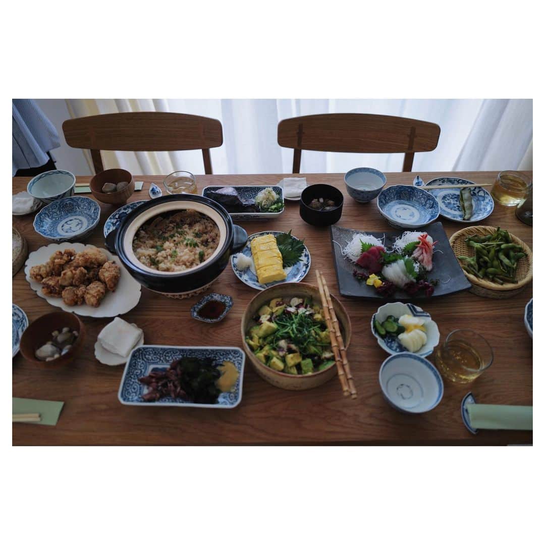 JUNNAさんのインスタグラム写真 - (JUNNAInstagram)「友人たちの集う週末  sayakaにお手伝いして貰いながら...🥑  HOUSE in TOKYO  #junna🏠  #only#器#テーブル」5月2日 19時17分 - junna