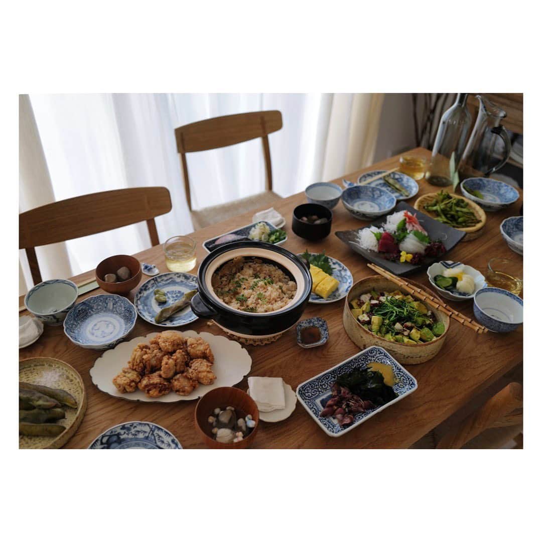 JUNNAさんのインスタグラム写真 - (JUNNAInstagram)「友人たちの集う週末  sayakaにお手伝いして貰いながら...🥑  HOUSE in TOKYO  #junna🏠  #only#器#テーブル」5月2日 19時17分 - junna