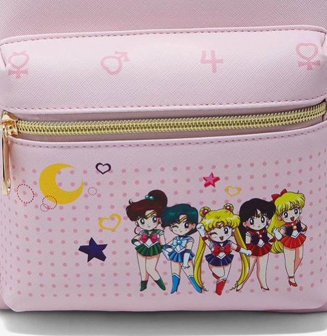 Sailor Moonさんのインスタグラム写真 - (Sailor MoonInstagram)「✨🌙 I love this adorable Sailor Moon Chibi backpack from @hottopic! 🌙✨  #sailormoon #セーラームーン」5月2日 19時17分 - sailormoon_sc