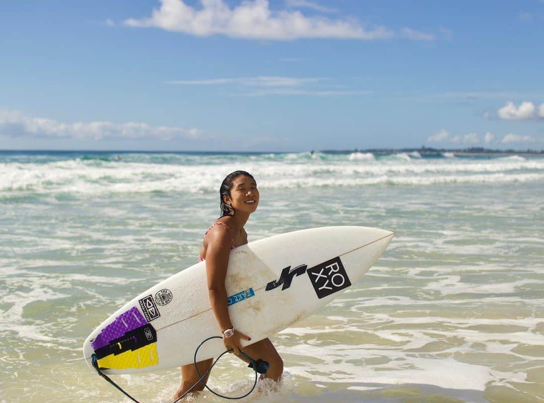 大村 奈央さんのインスタグラム写真 - (大村 奈央Instagram)「🥰 #surfing オーストラリアに着いて早々、波がありすぎてたくさんパドルして、へとへと良い疲れ〜 pc @nojiland」5月2日 19時18分 - naoomura
