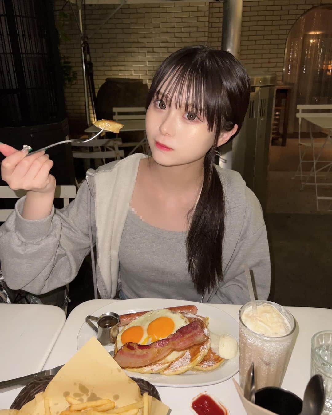 桜さんのインスタグラム写真 - (桜Instagram)「最後の写真は 「美味しそうだろみんなも食べたいだろー？？」 のドヤ顔ね」5月2日 19時28分 - sakura_0808_