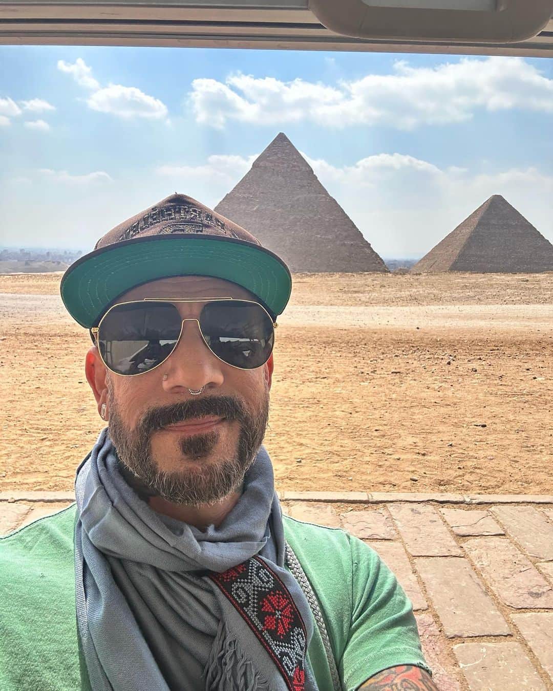 A.J.さんのインスタグラム写真 - (A.J.Instagram)「This amazing place has been a bucket list stop for me my whole life. Ever since I saw raiders of the lost ark I have been obsessed with Egypt! The history, culture, people, the food and hoping to see the pyramids up close. Well thanks to the best job in the universe my dreams came true. Thank you to everyone that made this guys dreams come true. We will be back!!!」5月2日 19時35分 - aj_mclean