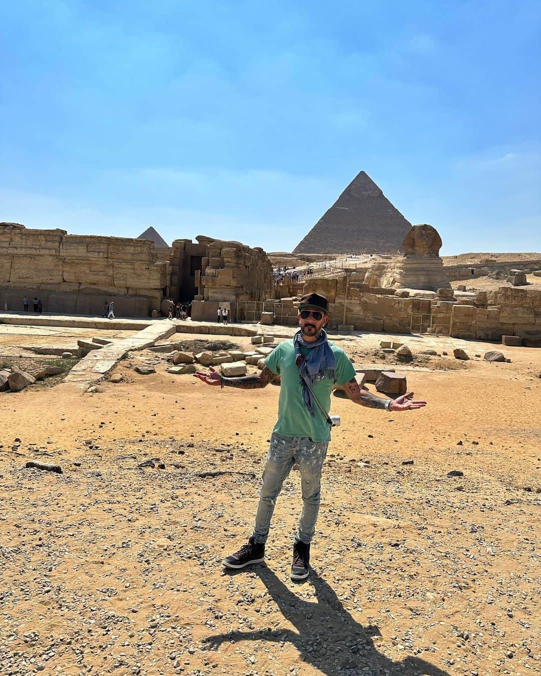 A.J.さんのインスタグラム写真 - (A.J.Instagram)「This amazing place has been a bucket list stop for me my whole life. Ever since I saw raiders of the lost ark I have been obsessed with Egypt! The history, culture, people, the food and hoping to see the pyramids up close. Well thanks to the best job in the universe my dreams came true. Thank you to everyone that made this guys dreams come true. We will be back!!!」5月2日 19時35分 - aj_mclean