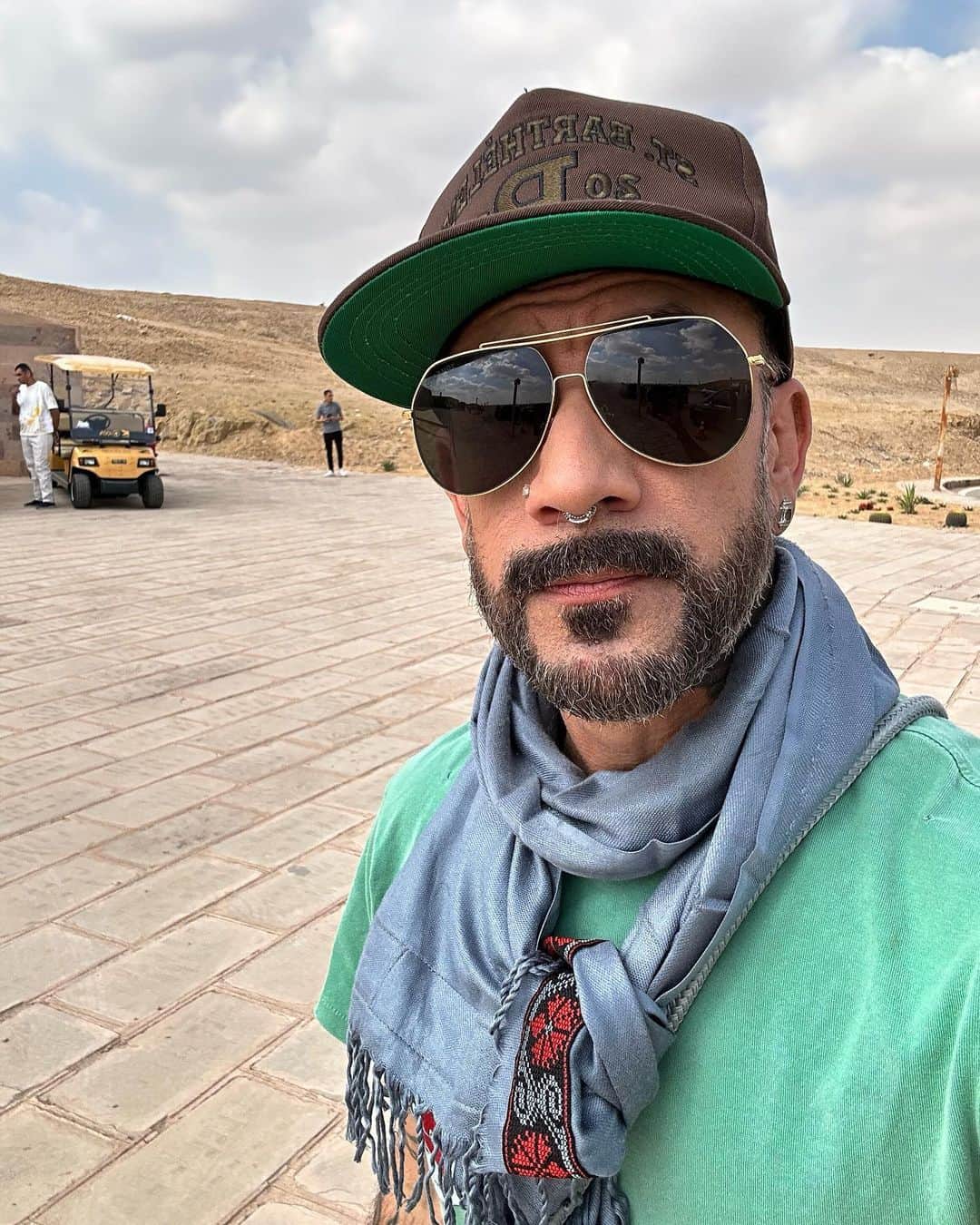 A.J.のインスタグラム：「This amazing place has been a bucket list stop for me my whole life. Ever since I saw raiders of the lost ark I have been obsessed with Egypt! The history, culture, people, the food and hoping to see the pyramids up close. Well thanks to the best job in the universe my dreams came true. Thank you to everyone that made this guys dreams come true. We will be back!!!」