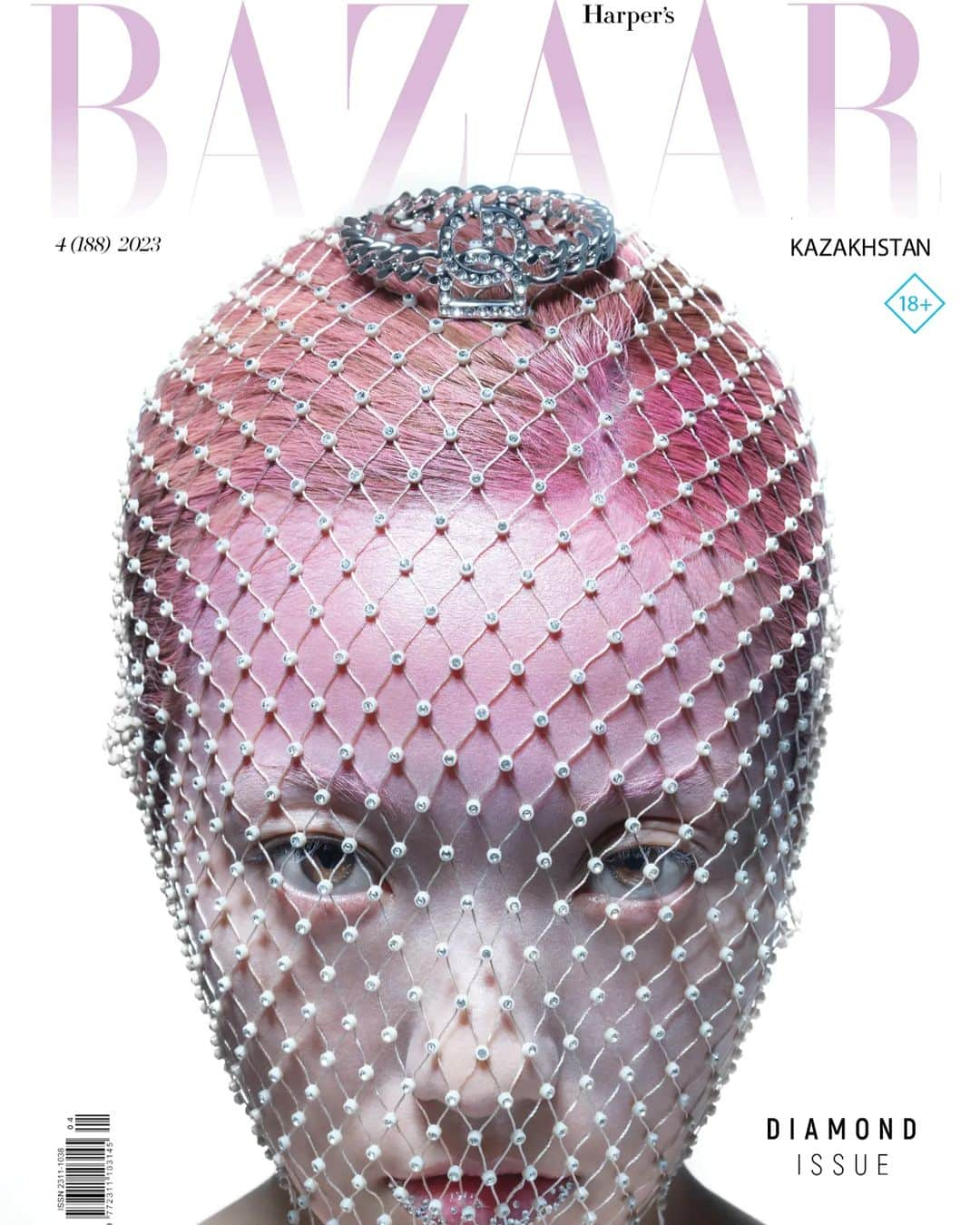 小林レイミさんのインスタグラム写真 - (小林レイミInstagram)「Harper's Bazaar KZ  DIAMOND ISSUE2023💍📖  Posted @harpers_bazaarkz Диджитал-обложка нового номера Harper’s BAZAAR Kazakhstan💎 Письмо главного редактора Ларисы Азановой читайте по ссылке в био.  Фото: @mannbutte  Концепт и арт-дирекшн: @gaisinaofficial  Стиль: @daniela__correia  Главный редактор: @larissazanova  Модель: @_reimi._____ @luminary.manila  Прически: @umang.artist  Макияж: @ariannascapola  Диджитек: @alijball  Кастинг: @thespotter_ @tbprepresents  Ассистент стилиста: @styledbymafi  Осветитель: @studio.bickiboss  Ретушь: @gorgeous.agency Студия: @studio.bickiboss Продакшн: @tbpwall  Special thanks @luminary.models」5月2日 20時04分 - _reimi._____