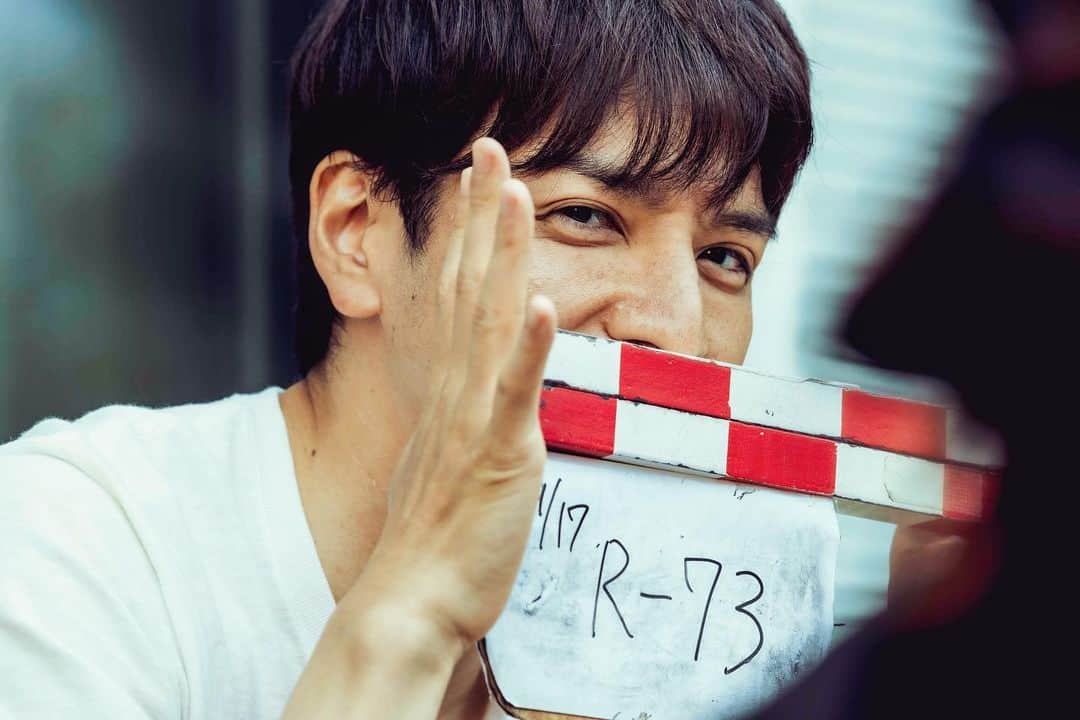 生田斗真のインスタグラム：「映画『渇水』6月2日公開 全編フィルムカメラで撮影しております。」