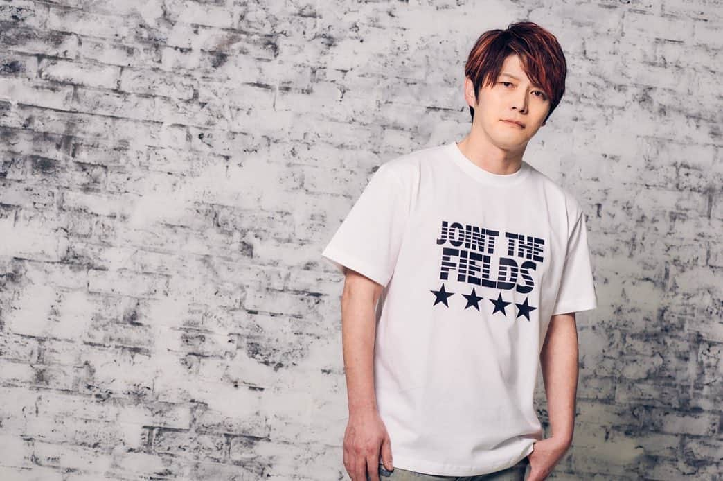 KEIGOさんのインスタグラム写真 - (KEIGOInstagram)「『FLOW KEIGO×MADE IN WORLD』 コラボTシャツ 予約販売承ってまーす！ よろしくお願いします👍  アーティストONLINE SHOP「A!SMART(アスマート)」で予約販売中  asmart.jp/flow/  #madeinworld #FLOW」5月2日 20時27分 - keigo_flow