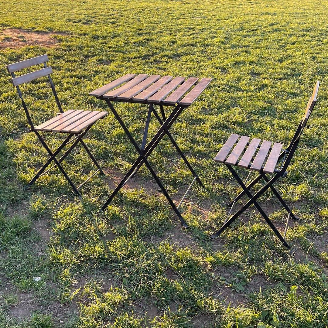 珠里亜のインスタグラム：「☕️🌳」