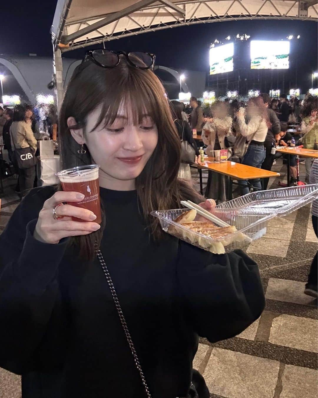 榊原美紅のインスタグラム：「. 🍺🥟最高だ〜 #クラフト餃子フェス」