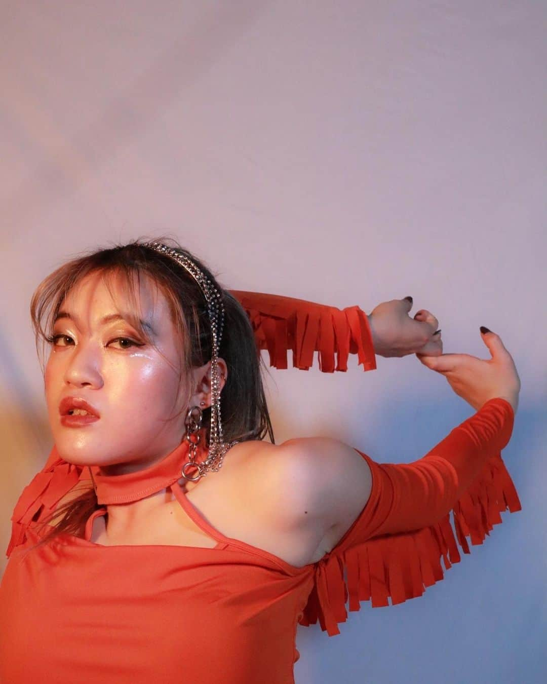 Hinanoさんのインスタグラム写真 - (HinanoInstagram)「New🧡🍊🎃🦁🌞🔥☄️🏜️🌋 photo by @imrinohonda @rnhndphoto 📸 #orange #lavion #photo #photography #vogue #dance #dancer #pose」5月2日 20時49分 - no7_k