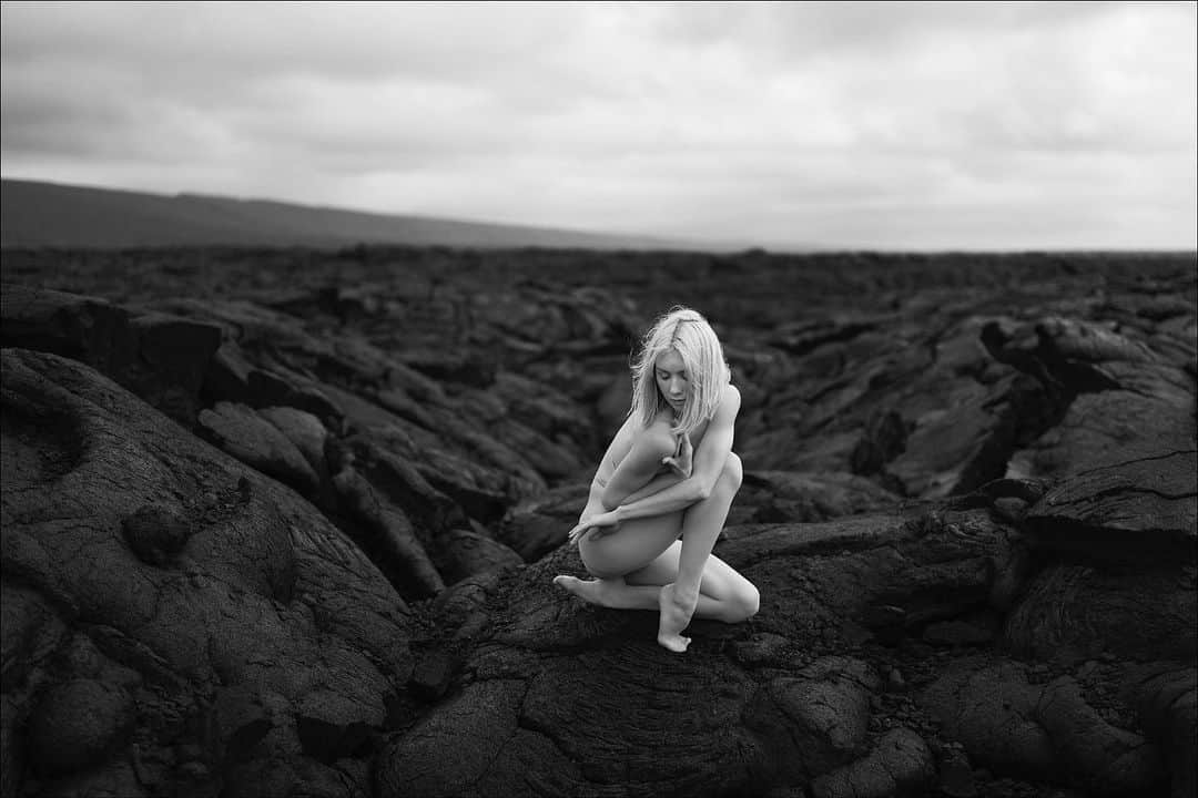 ballerina projectさんのインスタグラム写真 - (ballerina projectInstagram)「𝐌𝐢𝐤𝐚𝐞𝐥𝐚 𝐊𝐞𝐥𝐥𝐲 in Hawaii Volcanoes National Park. 🌋   @mikaelakelly__ #mikaelakelly #ballerinaproject #hawaiivolcanoesnationalpark #bigisland #hawaii @wolford #wolford #hosiery #tights   Ballerina Project 𝗹𝗮𝗿𝗴𝗲 𝗳𝗼𝗿𝗺𝗮𝘁 𝗹𝗶𝗺𝗶𝘁𝗲𝗱 𝗲𝗱𝘁𝗶𝗼𝗻 𝗽𝗿𝗶𝗻𝘁𝘀 and 𝗜𝗻𝘀𝘁𝗮𝘅 𝗰𝗼𝗹𝗹𝗲𝗰𝘁𝗶𝗼𝗻𝘀 on sale in our Etsy store. Link is located in our bio.  𝙎𝙪𝙗𝙨𝙘𝙧𝙞𝙗𝙚 to the 𝐁𝐚𝐥𝐥𝐞𝐫𝐢𝐧𝐚 𝐏𝐫𝐨𝐣𝐞𝐜𝐭 on Instagram to have access to exclusive and never seen before content. 🩰」5月2日 21時20分 - ballerinaproject_