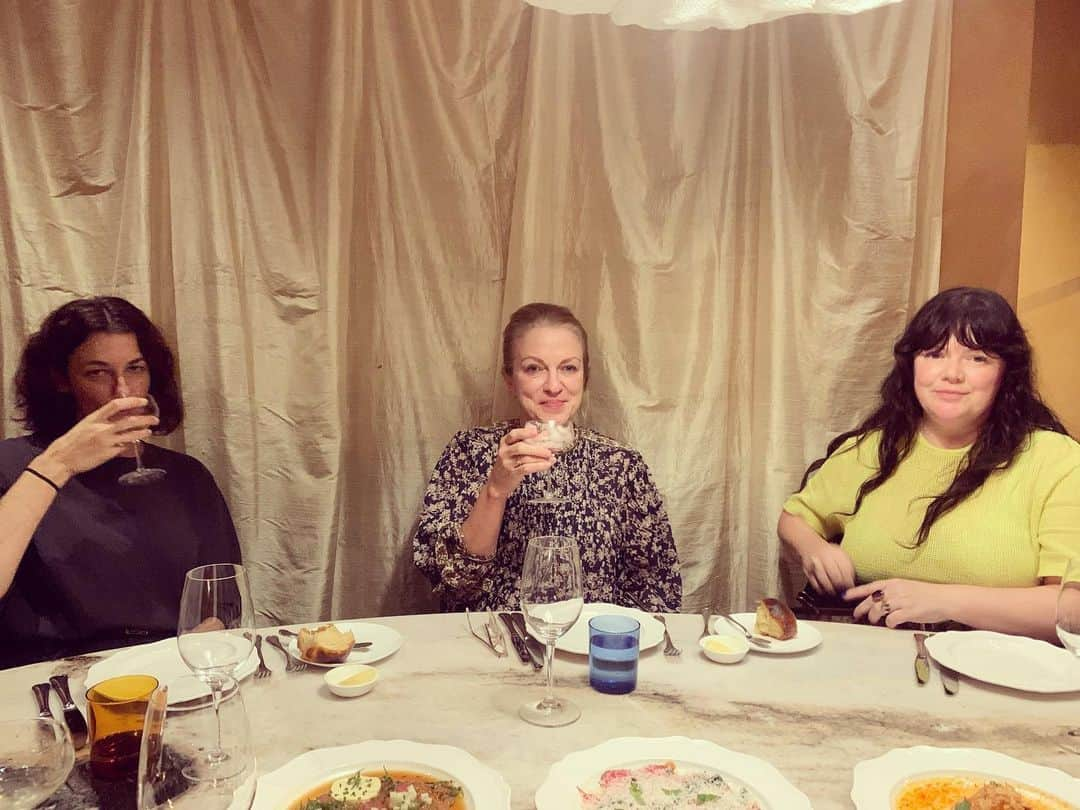 トームさんのインスタグラム写真 - (トームInstagram)「My favorite @ursulaspaddington with my favorites @pipvassett @caitlinstutely @jainnow @eddiearnott #kyleestevens  Best fine dining in #Paddington #Sydney where they always give me RYANS TABLE   Plus, #TheOxford on #OxfordSt #Darlinghurst cause why notsch」5月2日 21時39分 - tomenyc