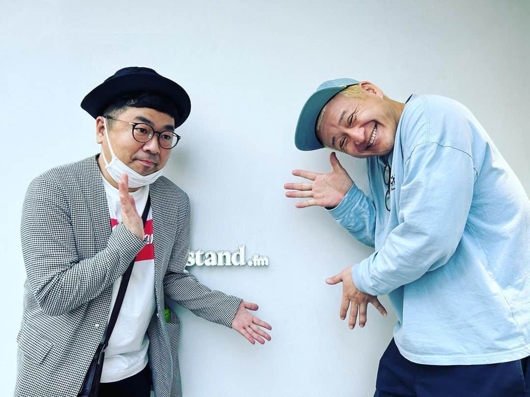 黒瀬純のインスタグラム：「さぁ、本日24時30分からKBCラジオでシンフクオカです！ stand.fmで明日の19時から聴けます！ ゲストはガリットチュウ福ちゃん #KBCラジオ #シンフクオカ #standfm」